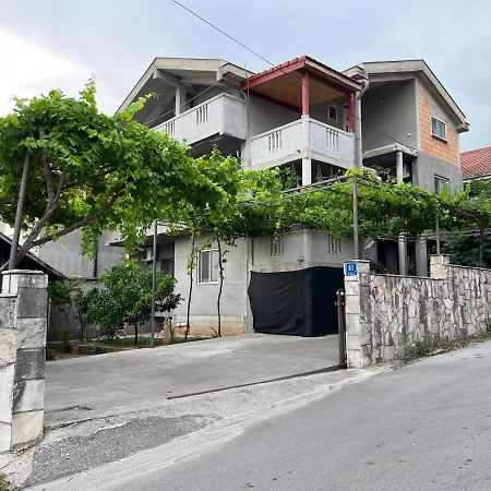 Apartments Odrina Tivat Exterior photo